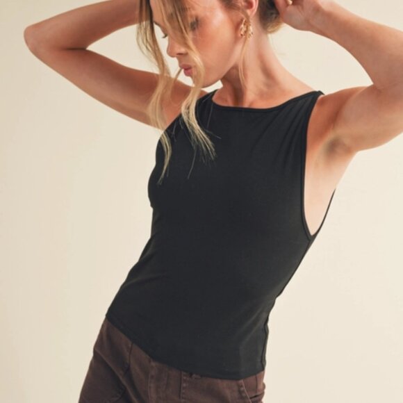 Rodi Tank Top in Black - Picture 2 of 3